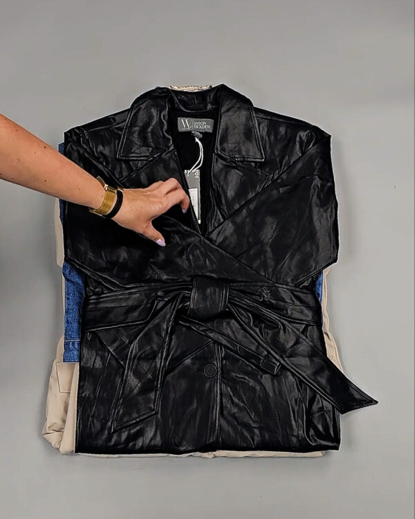 Фотография  566 - Ветровки женские CAN 104#12,4 кг, ЛОТ СТ-9403 оптом в Магадане и Магаданской области