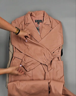 Фотография  882 - Ветровки женские CAN 104#12 кг оптом в Магадане и Магаданской области