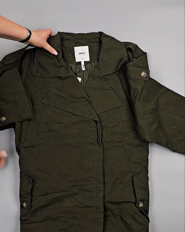 Фотография  715 - Ветровки Bestseller+DK 035#10 кг, ЛОТ СТ-9396 оптом в Магадане и Магаданской области