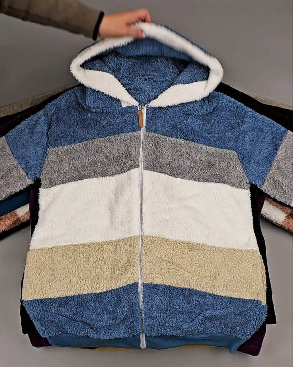 Фотография  537 - Флис#20 кг, ЛОТ № СХ-0176 оптом в Магадане и Магаданской области