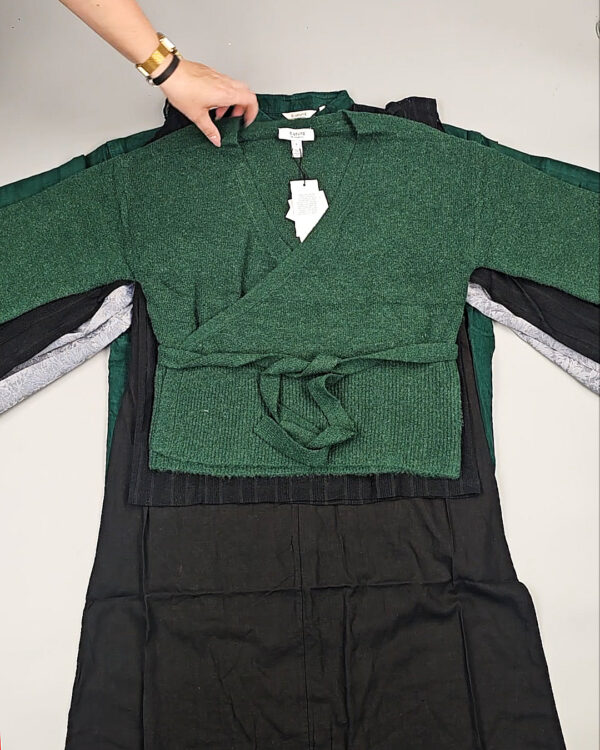 Фотография  940 - B.YOUNG Winter mix 104#15 кг, ЛОТ СТ-9599 оптом в Магадане и Магаданской области