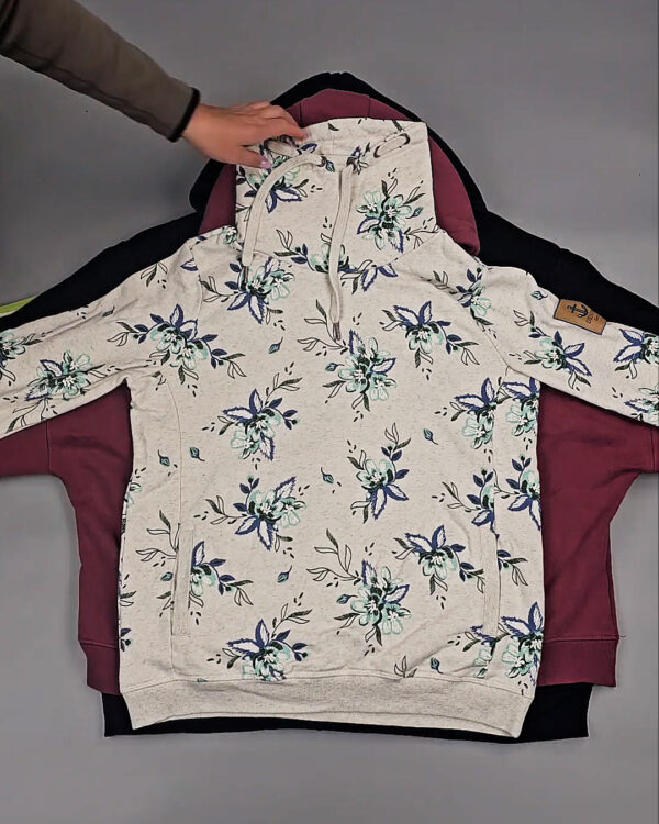 Фотография  326 - Толстовки#10 кг, ЛОТ № СХ-0152 оптом в Магадане и Магаданской области