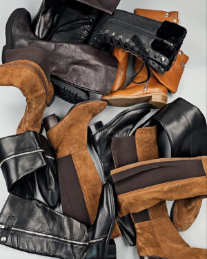 Купить Сапоги Италия #7 шт, ЛОТ СТ-9679 оптом в Магадане и Магаданской области