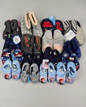 Купить Обувь домашняя дети СТОК 065#3,2 кг, ЛОТ СТ-9727 оптом в Магадане и Магаданской области