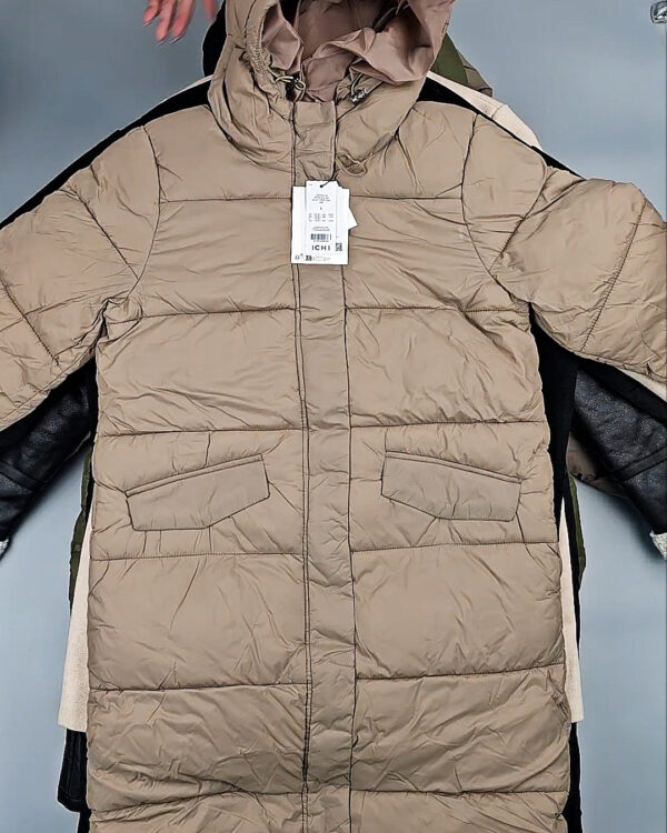 Фотография  735 - Верхняя одежда DK Company 075#10 кг,ЛОТ СТ-9721 оптом в Магадане и Магаданской области