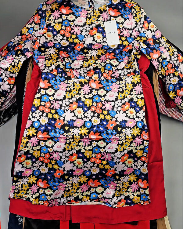 Фотография  404 - VILA Winter MIX 064#15 кг, ЛОТ СТ-9815 оптом в Магадане и Магаданской области