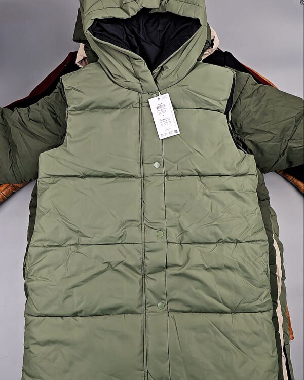 Фотография  653 - Верхняя одежда VILA 104#10 кг оптом в Магадане и Магаданской области