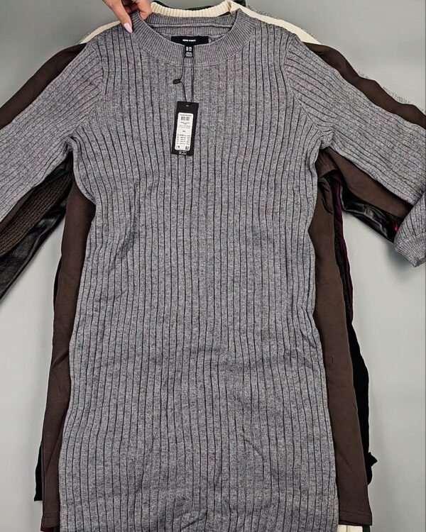 Фотография  416 - Платья Bestseller+DK Winter 035#7 кг, ЛОТ СТ-9919 оптом в Магадане и Магаданской области