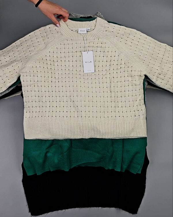 Фотография  595 - Джемпера VILA W 104#7 кг, ЛОТ СТ-9995 оптом в Магадане и Магаданской области