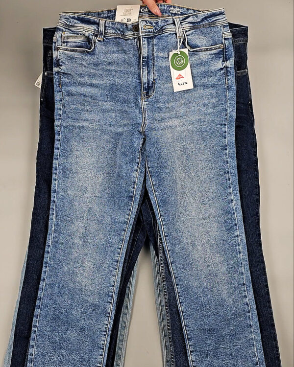 Фотография  584 - Джинсы C&A ж/м#10 кг, ЛОТ СТ-9744 оптом в Магадане и Магаданской области