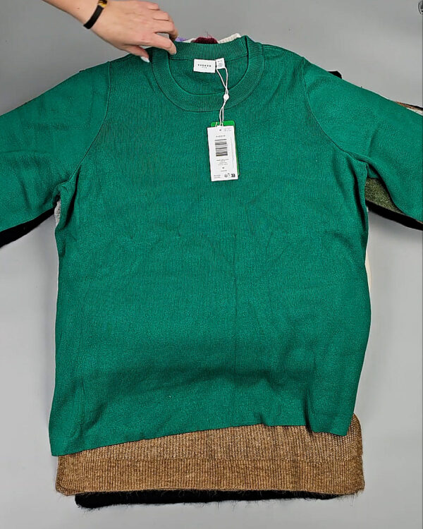 Фотография  315 - Джемпера VILA W 104#7 кг, ЛОТ СТ-9993 оптом в Магадане и Магаданской области