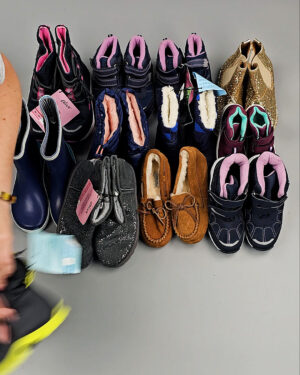 Фотография  643 - Обувь СТОК дети зима 065#6,5 кг, ЛОТ СТ-9663 оптом в Магадане и Магаданской области