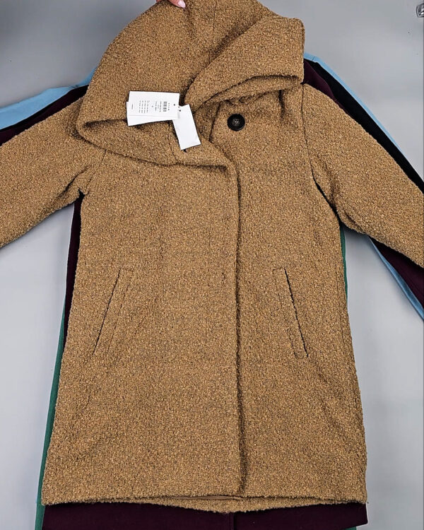 Фотография  529 - Пальто Bestseller 045#10 кг, ЛОТ СТ-9843 оптом в Магадане и Магаданской области