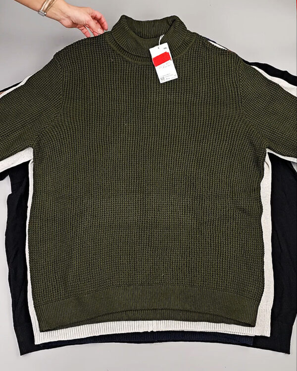 Фотография  637 - Джемпера мужские C&A 025#7,6 кг, ЛОТ СТ-10006 оптом в Магадане и Магаданской области