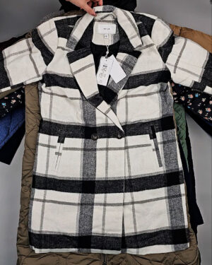 Купить Верхняя одежда VILA#10,4 кг, ЛОТ СТ-9712 оптом в Магадане и Магаданской области