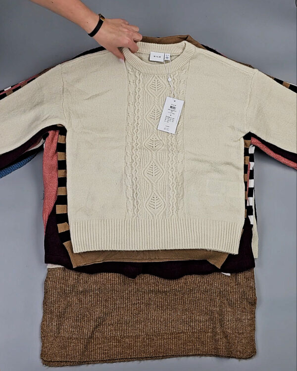 Фотография  127 - Джемпера VILA W 104#7 кг, ЛОТ СТ-9992 оптом в Магадане и Магаданской области