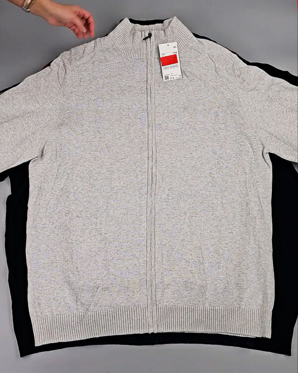 Фотография  861 - Джемпера мужские C&A 025#7,6 кг, ЛОТ СТ-10006 оптом в Магадане и Магаданской области