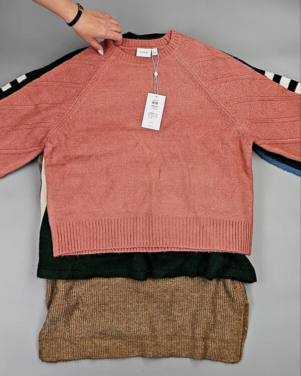 Фотография  506 - Джемпера VILA W 104#7 кг, ЛОТ СТ-9994 оптом в Магадане и Магаданской области