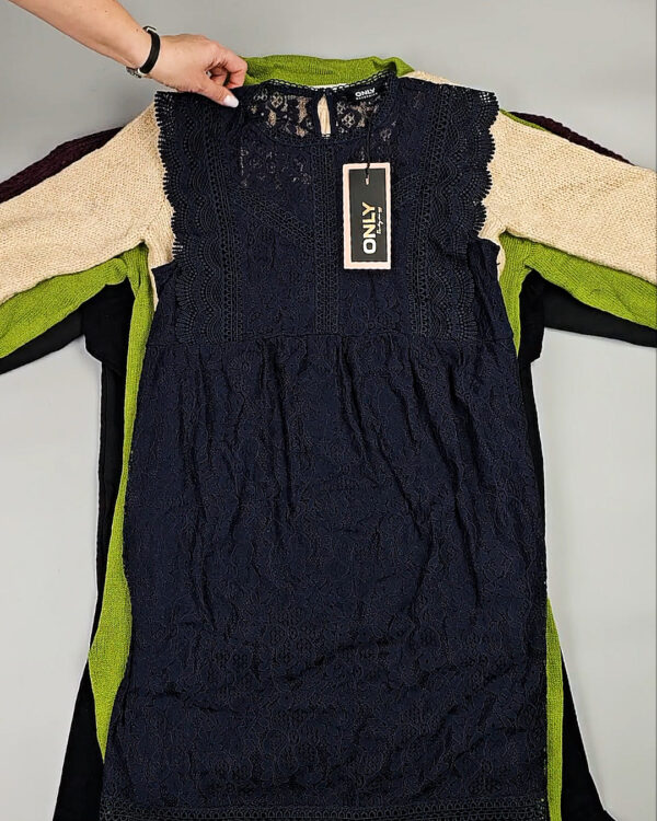 Фотография  429 - Платья Bestseller+DK Winter 035#7 кг, ЛОТ СТ-10000 оптом в Магадане и Магаданской области