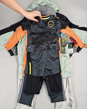 Фотография  714 - Спортивные костюмы дети CAN#6 кг, ЛОТ СТ-9738 оптом в Магадане и Магаданской области