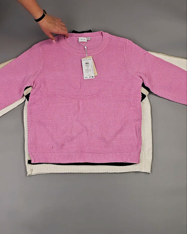 Фотография  532 - Джемпера VILA W 104#7 кг оптом в Магадане и Магаданской области