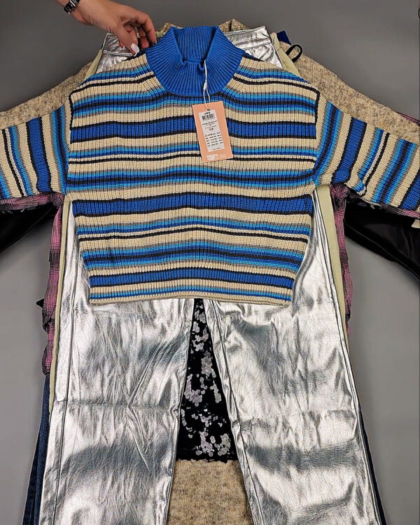 Фотография  331 - JACK JONES Women Winter mix 075 #15 кг, ЛОТ СТ-9960 оптом в Магадане и Магаданской области