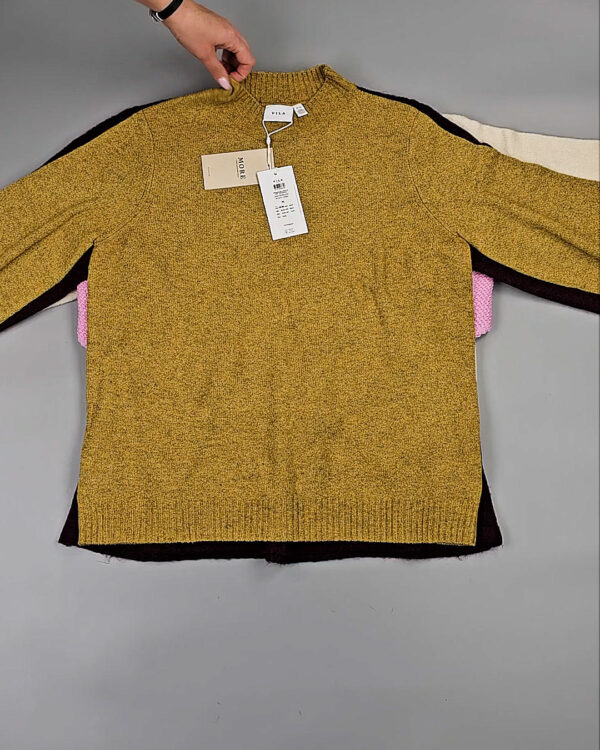 Фотография  195 - Джемпера VILA W 104#7 кг, ЛОТ СТ-9887 оптом в Магадане и Магаданской области