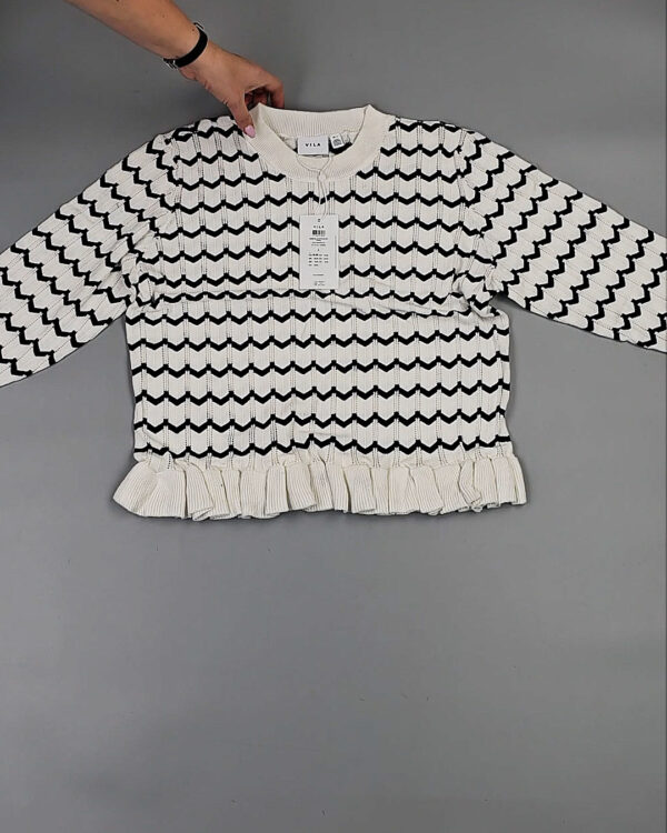 Фотография  120 - Джемпера Bestseller 104#7 кг оптом в Магадане и Магаданской области