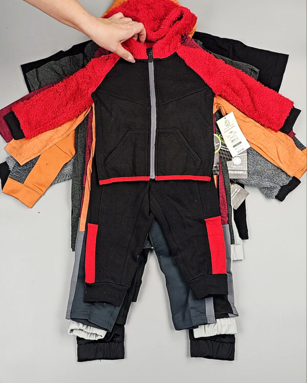 Фотография  940 - Спортивные костюмы дети CAN#6 кг, ЛОТ СТ-9740 оптом в Магадане и Магаданской области