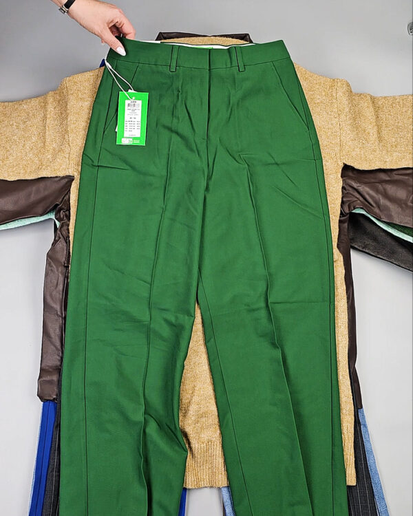 Фотография  731 - JACK JONES Women Winter mix 075 #15 кг, ЛОТ СТ-9959 оптом в Магадане и Магаданской области