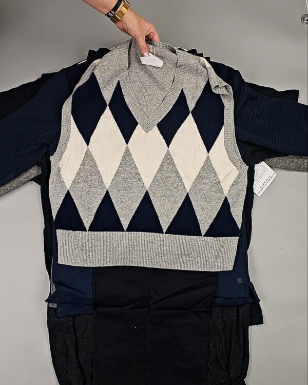 Фотография  677 - CANADA  Winter mix 64#15 кг, ЛОТ СТ-9809 оптом в Магадане и Магаданской области