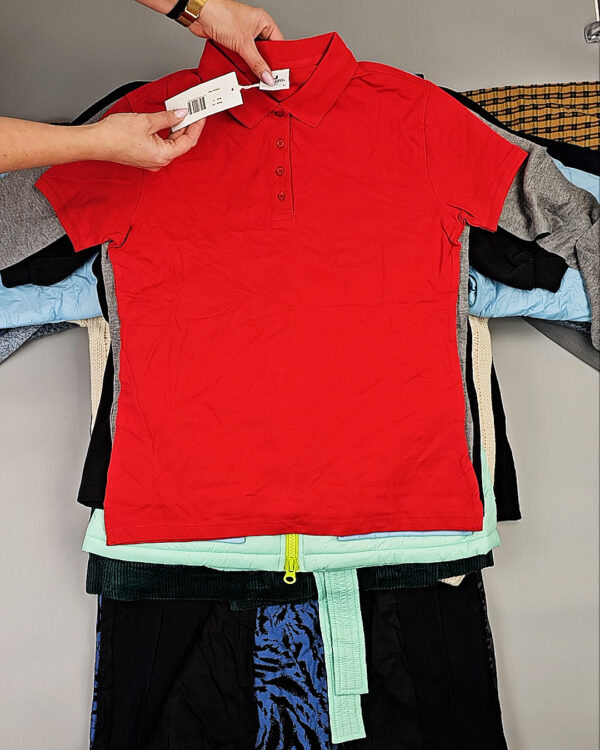 Фотография  259 - DK, Bestseller + Winter mix#15 кг, ЛОТ СТ-9955 оптом в Магадане и Магаданской области