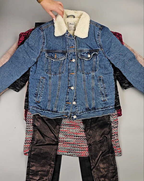 Фотография  387 - Женский микс зима (Winter mix)#20 кг, ЛОТ СХ-0205 оптом в Магадане и Магаданской области