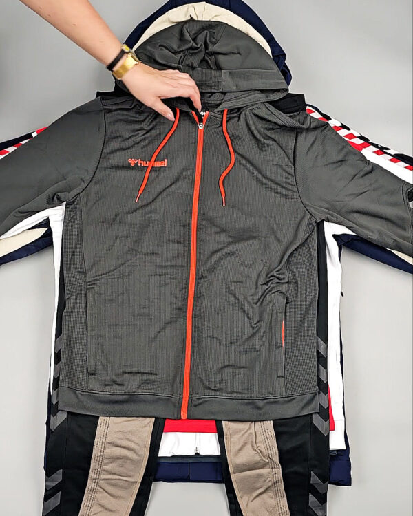 Фотография  186 - HUMMEL mix 50 AF23#19 кг, ЛОТ СТ-9644 оптом в Магадане и Магаданской области