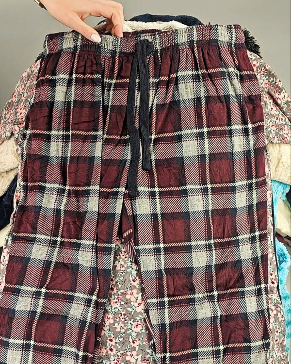 Фотография  786 - Халаты+пижамы флис Англия (SLEEPWEAR PREMIUM)#20 кг, ЛОТ СХ-0290 оптом в Магадане и Магаданской области