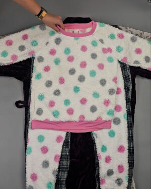 Фотография  511 - Халаты+пижамы флис Англия (SLEEPWEAR PREMIUM)#20 кг, ЛОТ СХ-0289 оптом в Магадане и Магаданской области